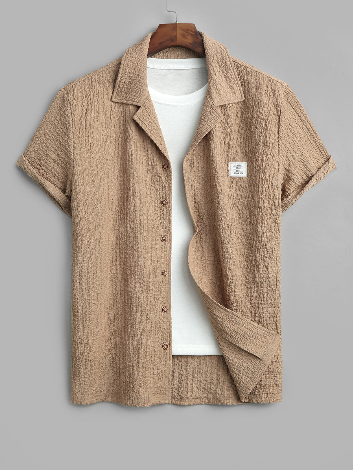 Men's Jacquard Textured Patch Design Camp Collar Button Up Short Sleeves Shirt