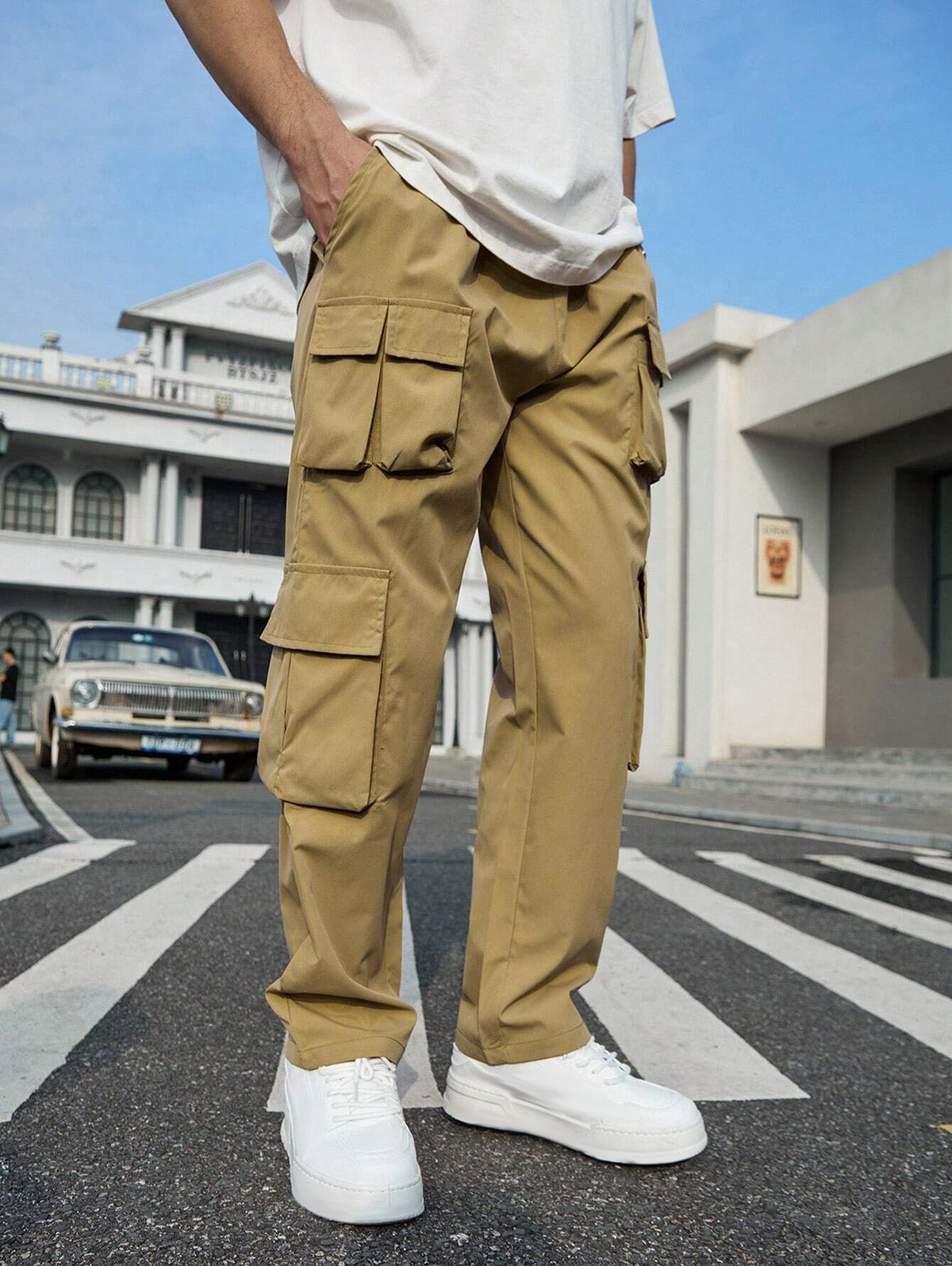 Men's Streetwear Techwear Multi-pocket Solid Color Drawstring Straight Leg Cargo Pants