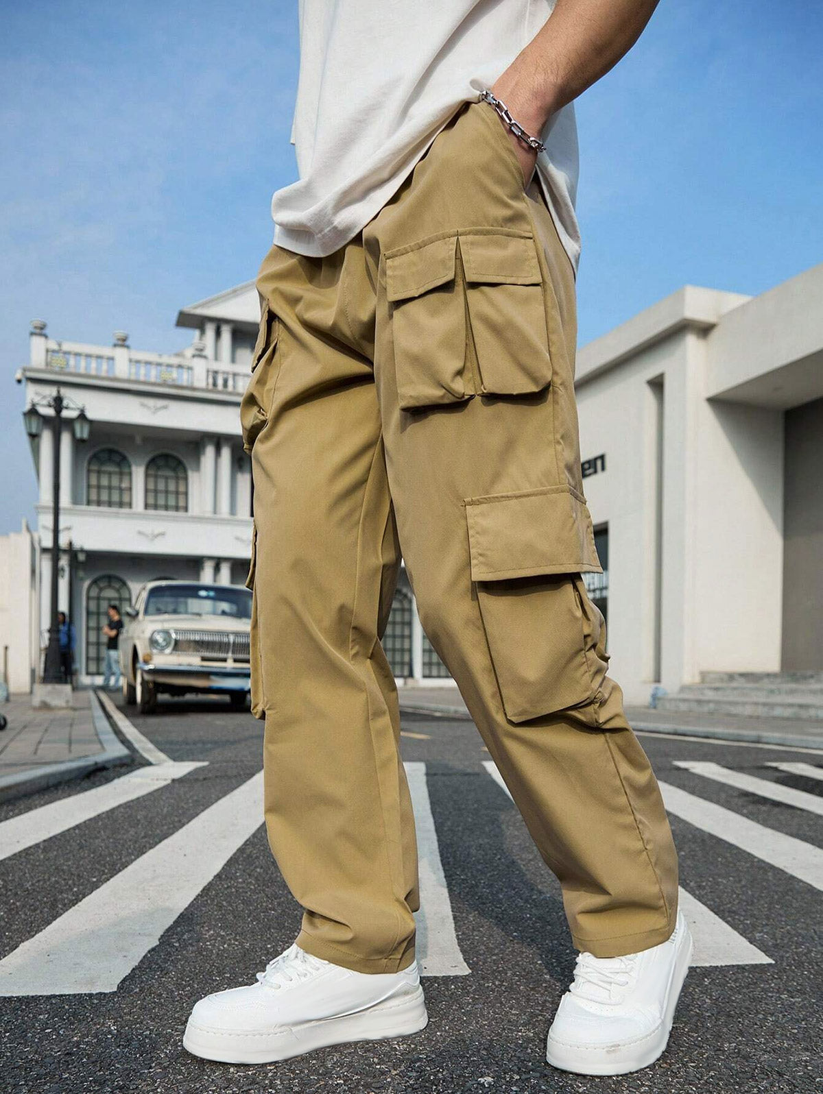 Men's Streetwear Techwear Multi-pocket Solid Color Drawstring Straight Leg Cargo Pants