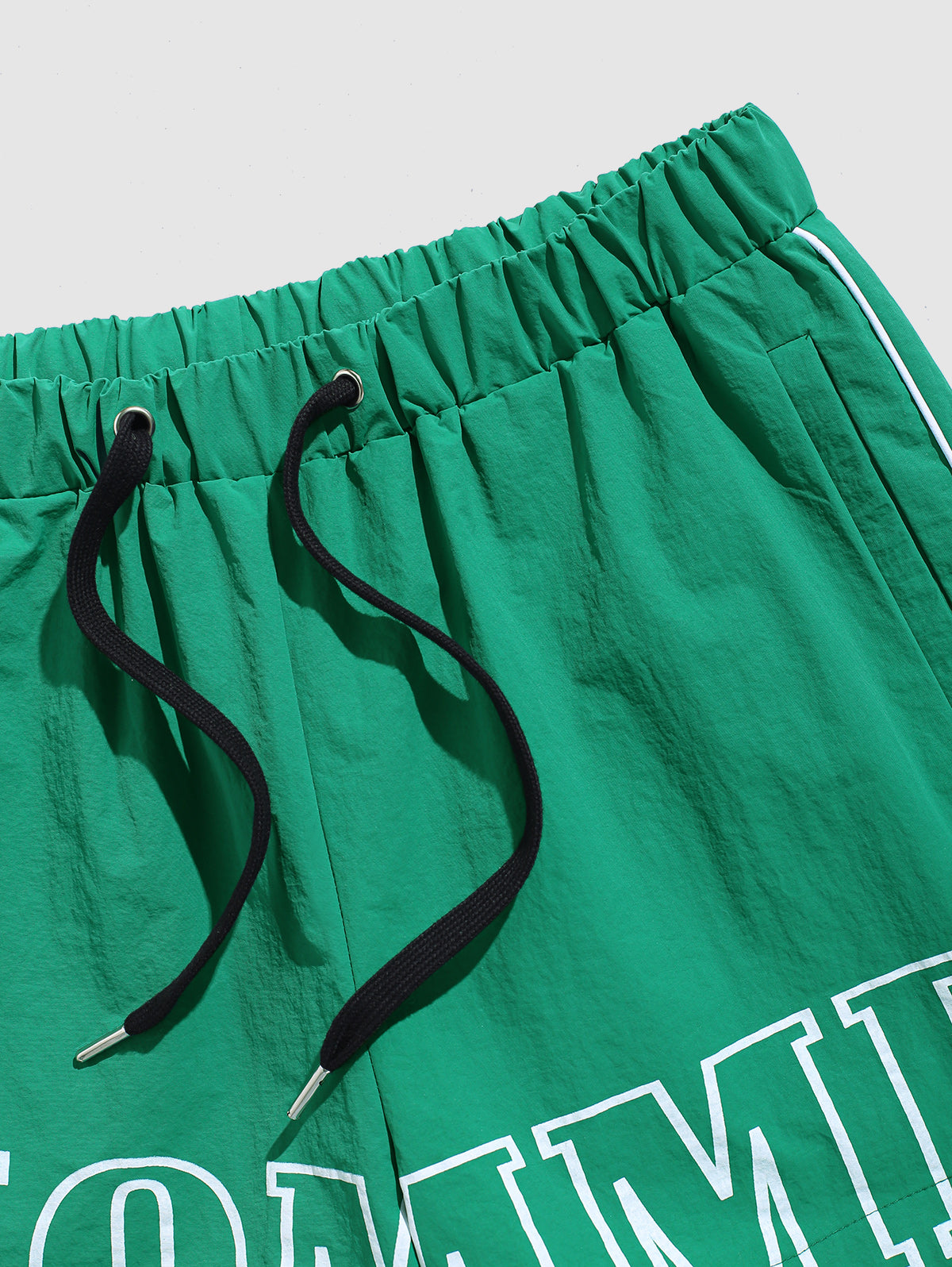 Men's Contrast Color Letter Print Drawstring Casual Shorts
