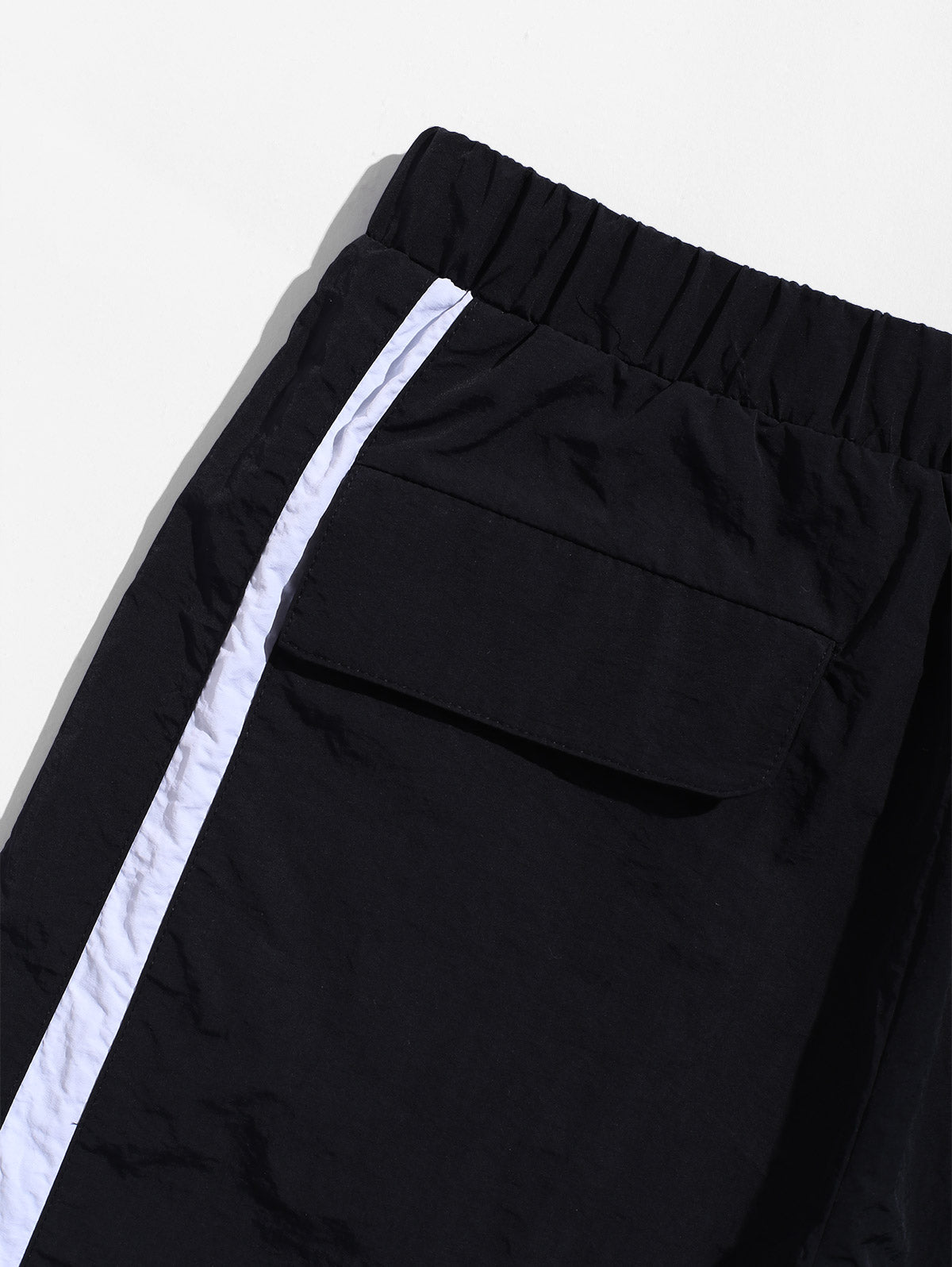 Men's Contrast Color Pockets Drawstring Cargo Shorts