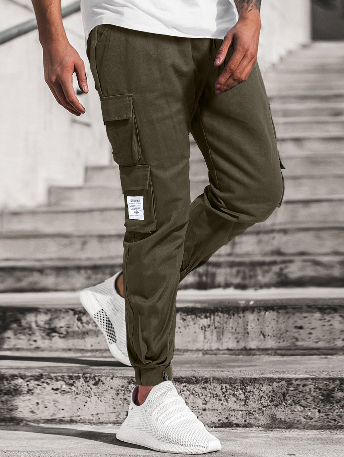 Men's Streetwear Daily Letter Patched Design Multi-pocket Drawstring Beam Feet Cargo Pants Kosyway